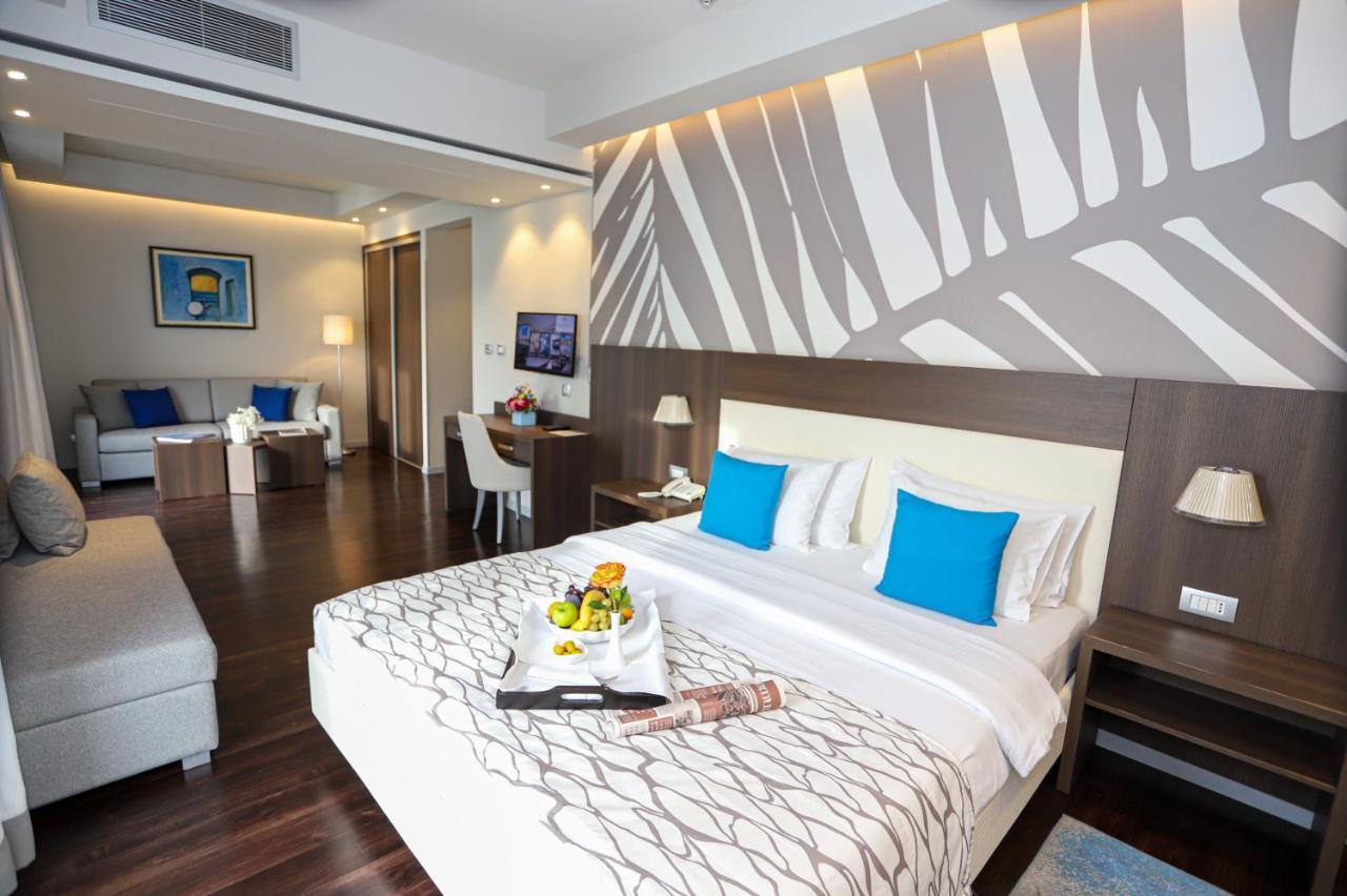 Hotel Palma Tivat Exterior photo