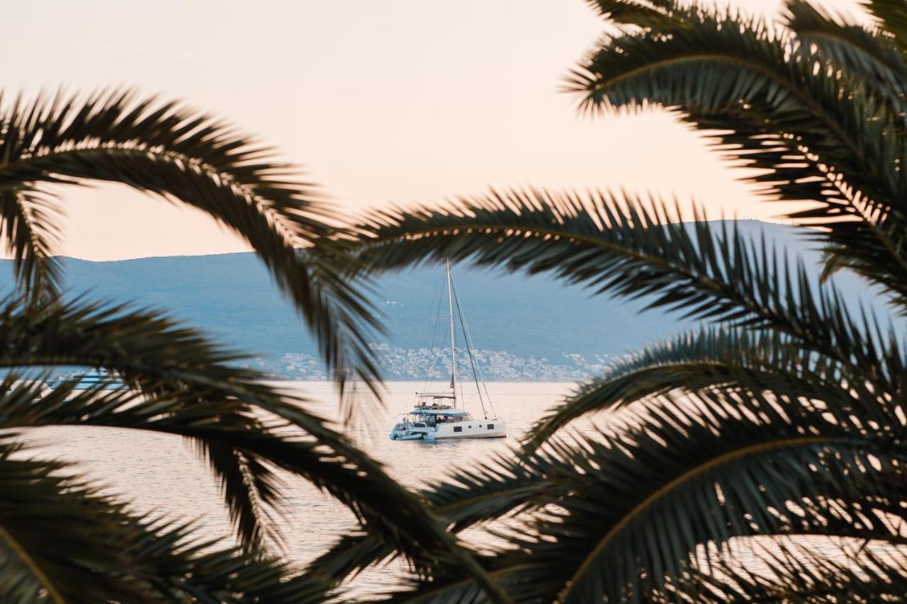 Hotel Palma Tivat Exterior photo