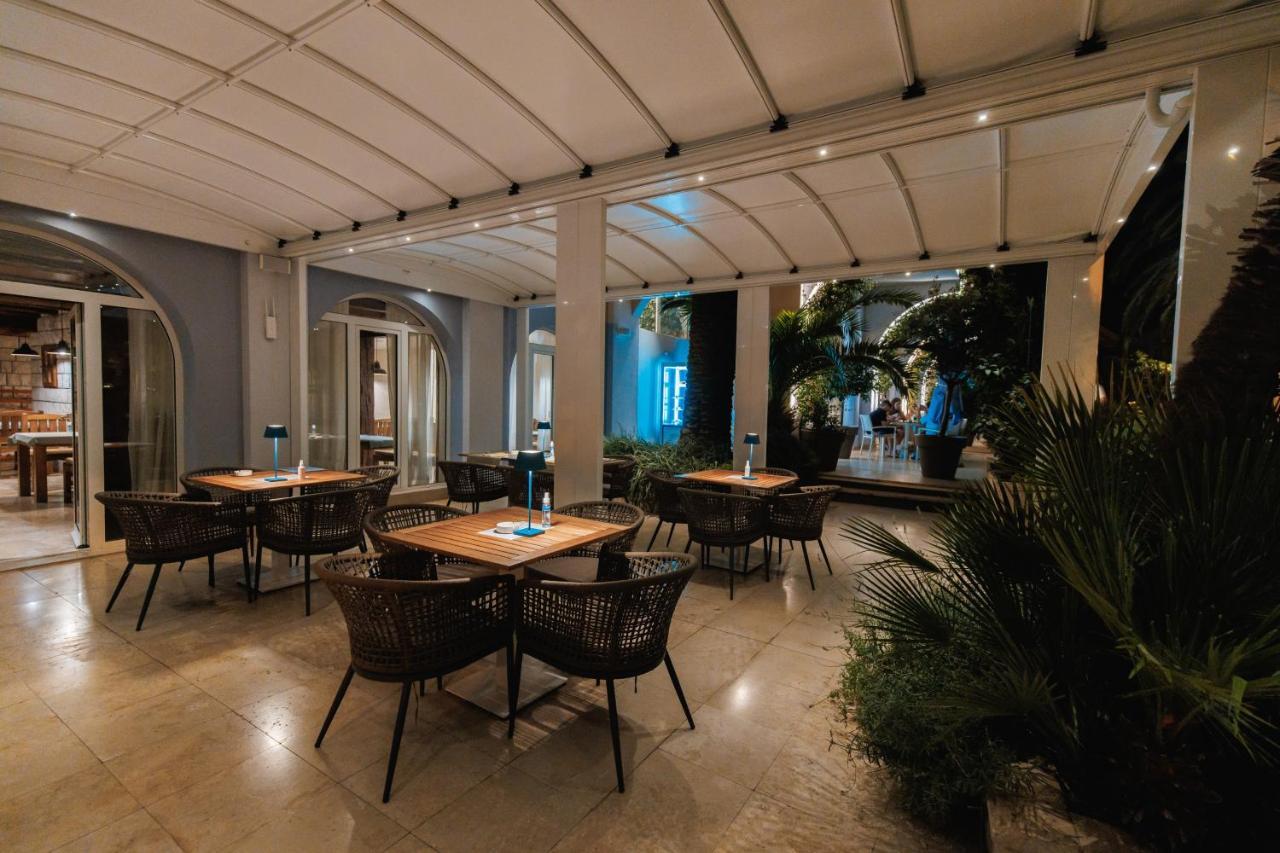 Hotel Palma Tivat Exterior photo